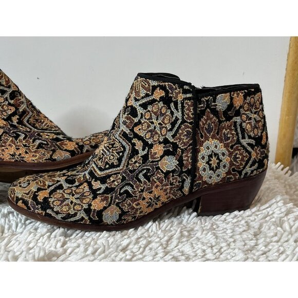 Sam Edelman Petty Black Faraj Tapestry Fabric Ankle Booties Size 6.5 - Picture 3 of 11